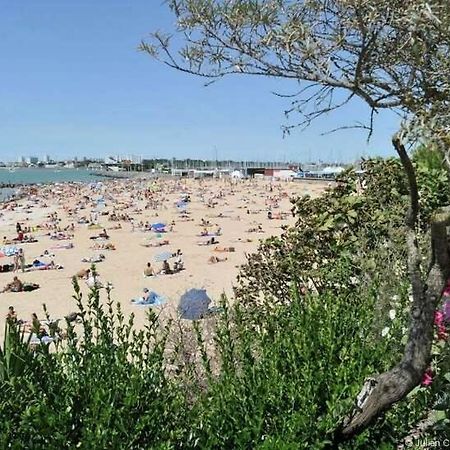 Au Coeur Du Centre Ville De La Rochelle Au Calme Avec Stationnement Gratuit Extérieur photo